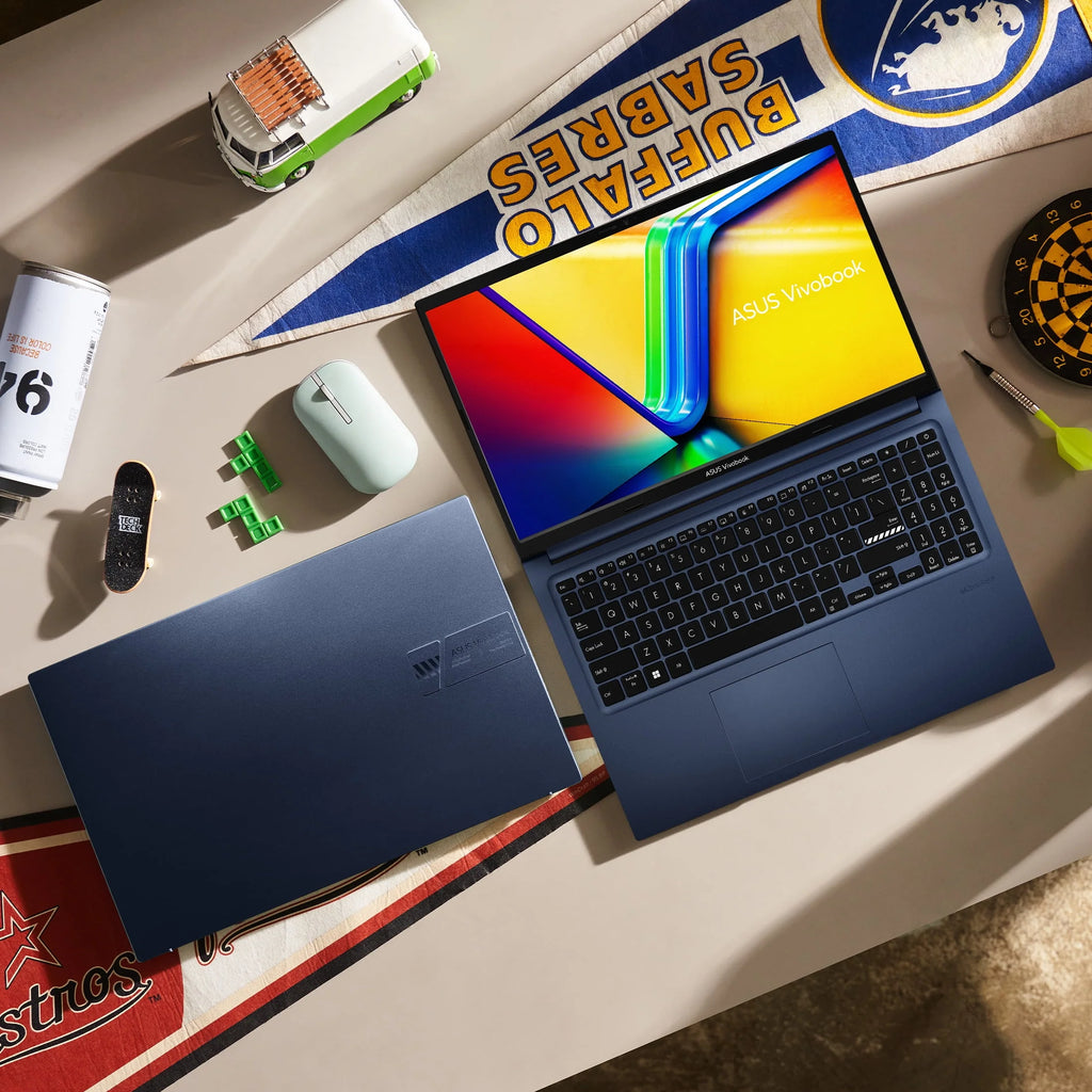 15.6" Touch Intel Core i7 16GB RAM 512GB SSD Laptop C618931
