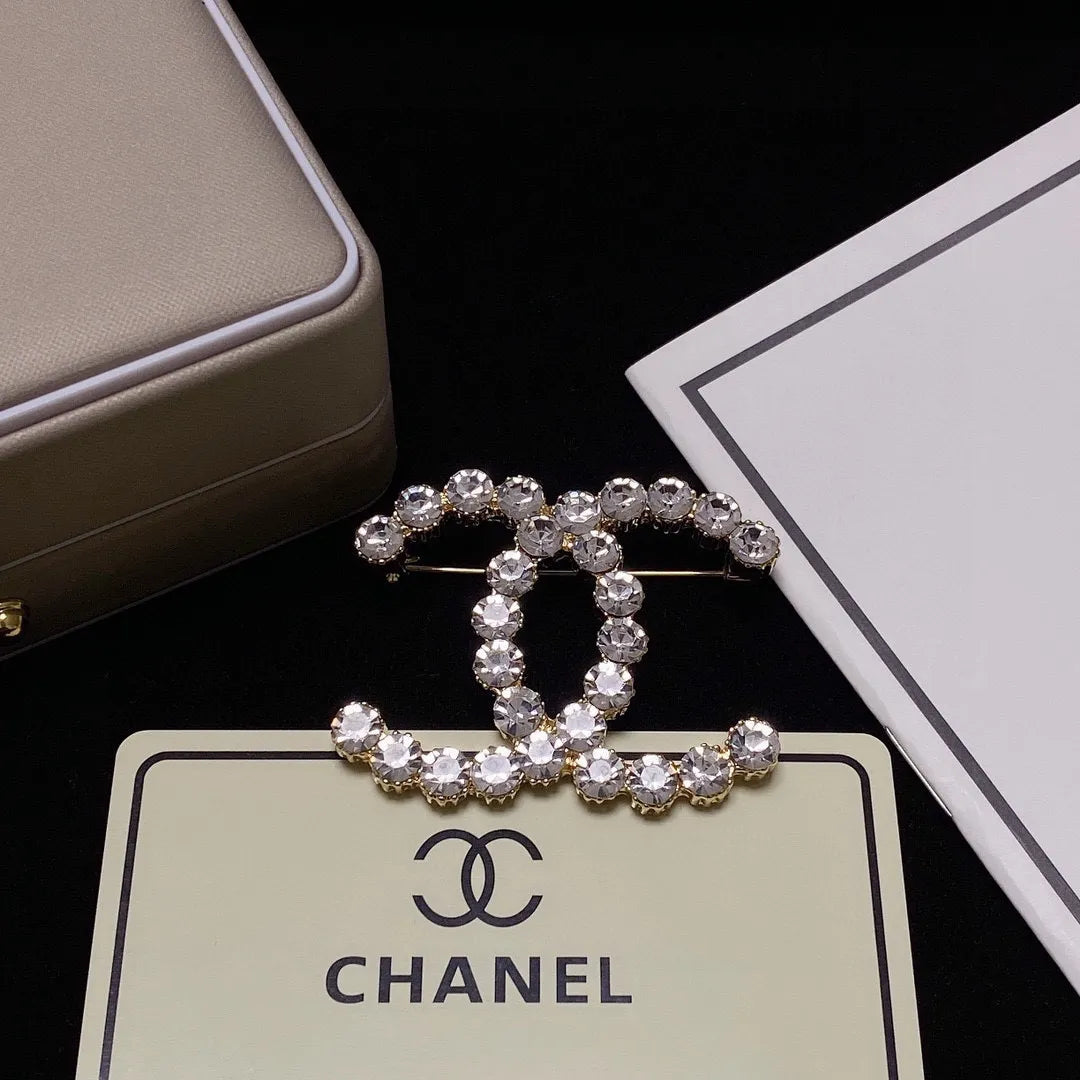 Brooch P79853