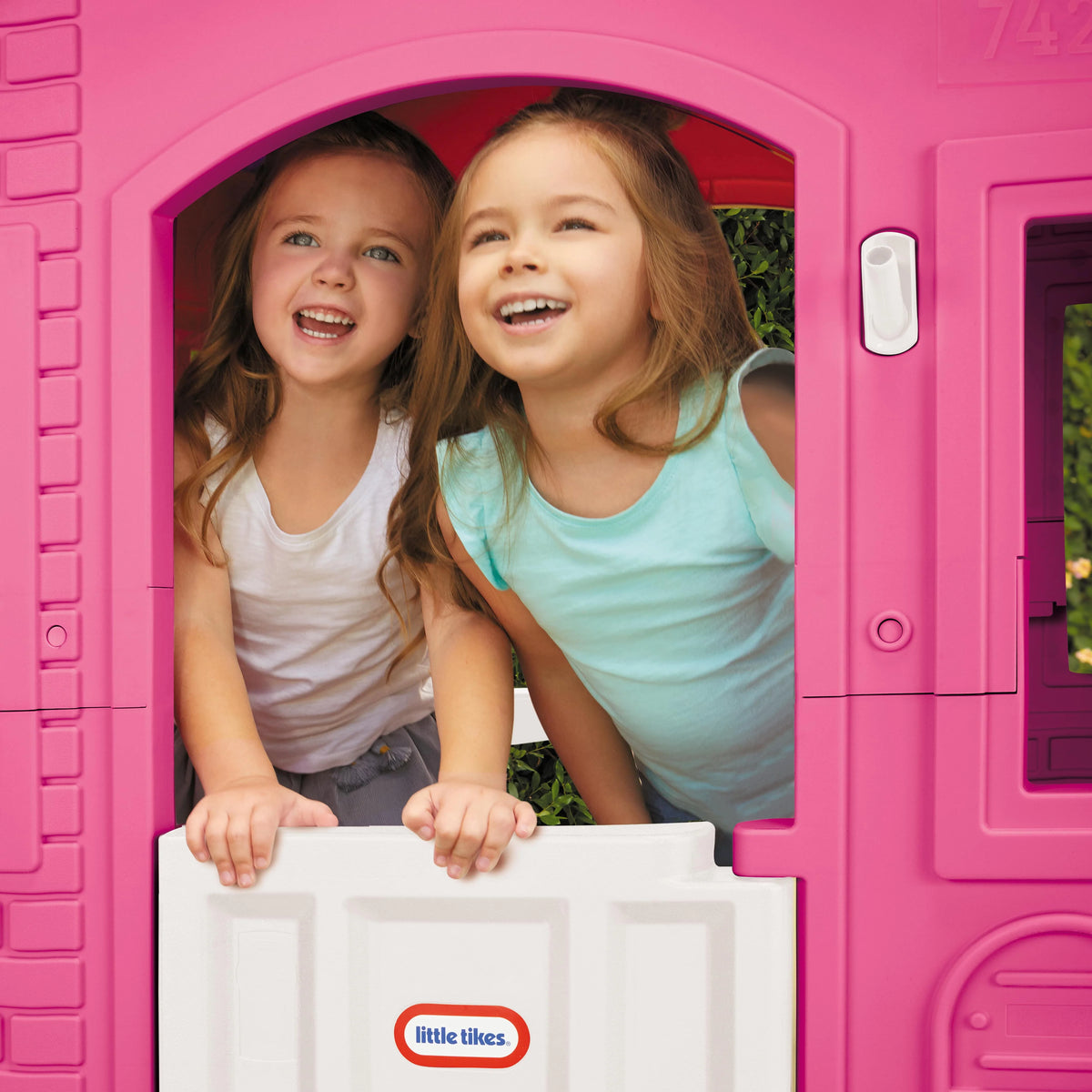 Pink Pretend Playhouse B529